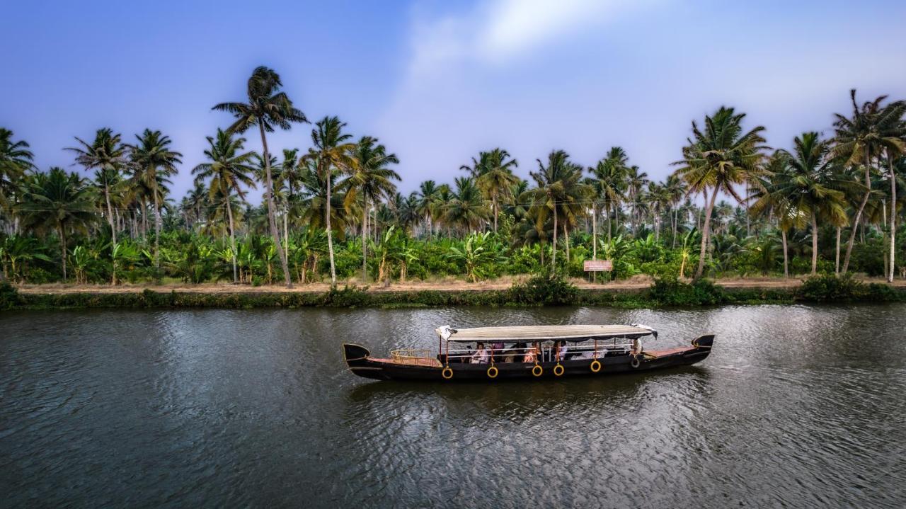 Amritara A Beach Symphony Mararikulam Buitenkant foto