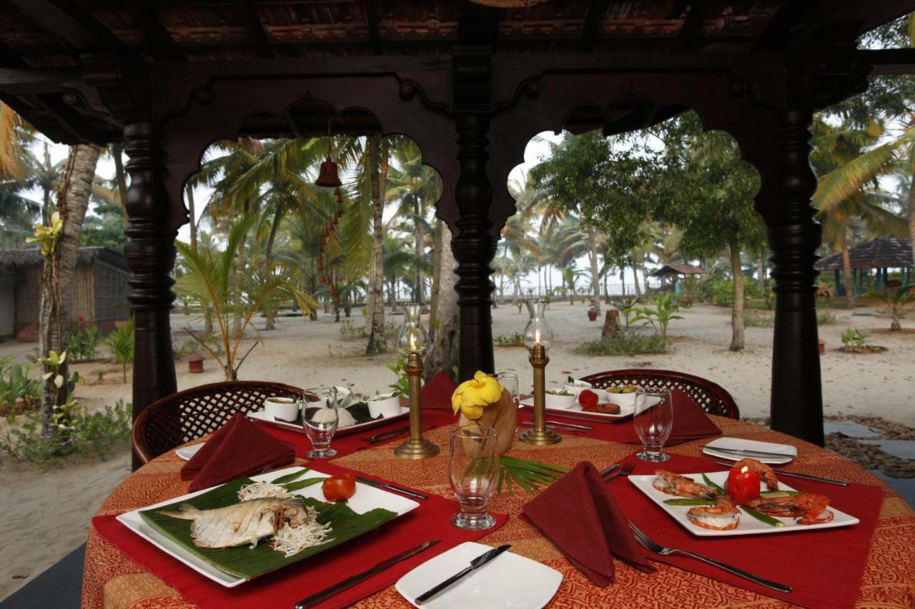 Amritara A Beach Symphony Mararikulam Buitenkant foto